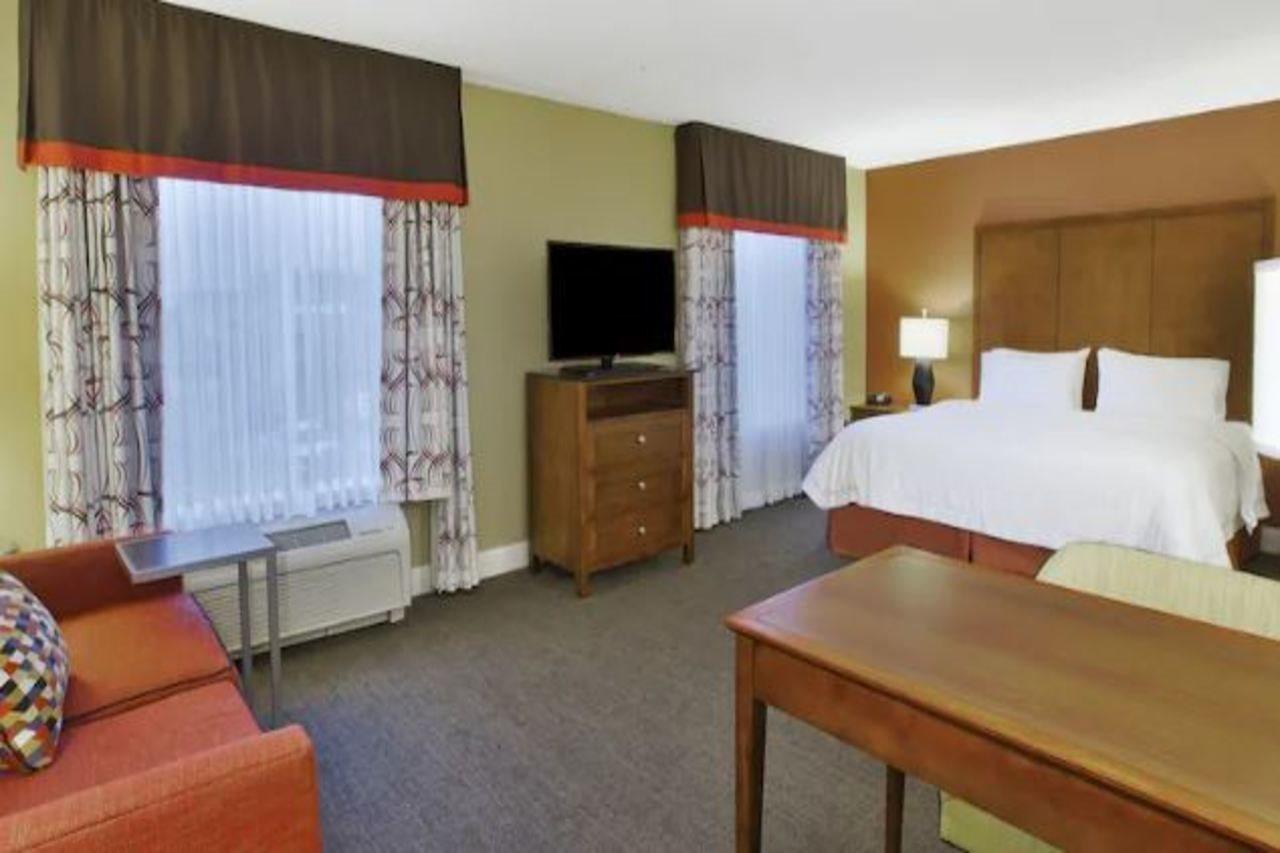 Hampton Inn & Suites Wichita-Northeast מראה חיצוני תמונה