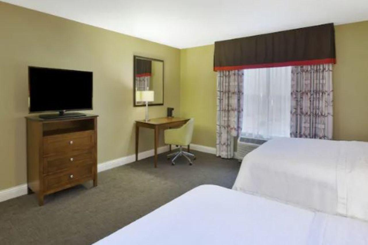 Hampton Inn & Suites Wichita-Northeast מראה חיצוני תמונה
