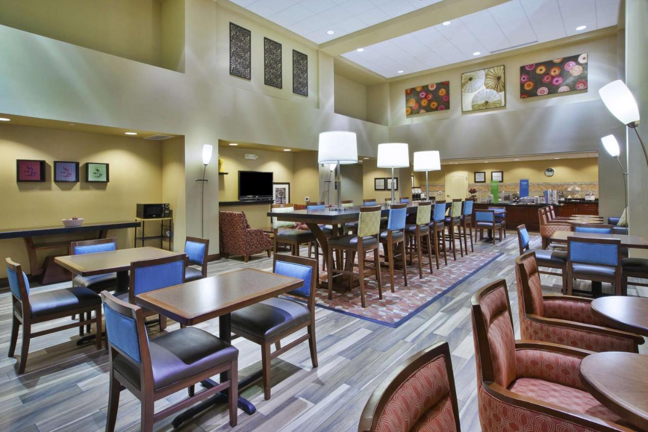 Hampton Inn & Suites Wichita-Northeast מראה חיצוני תמונה