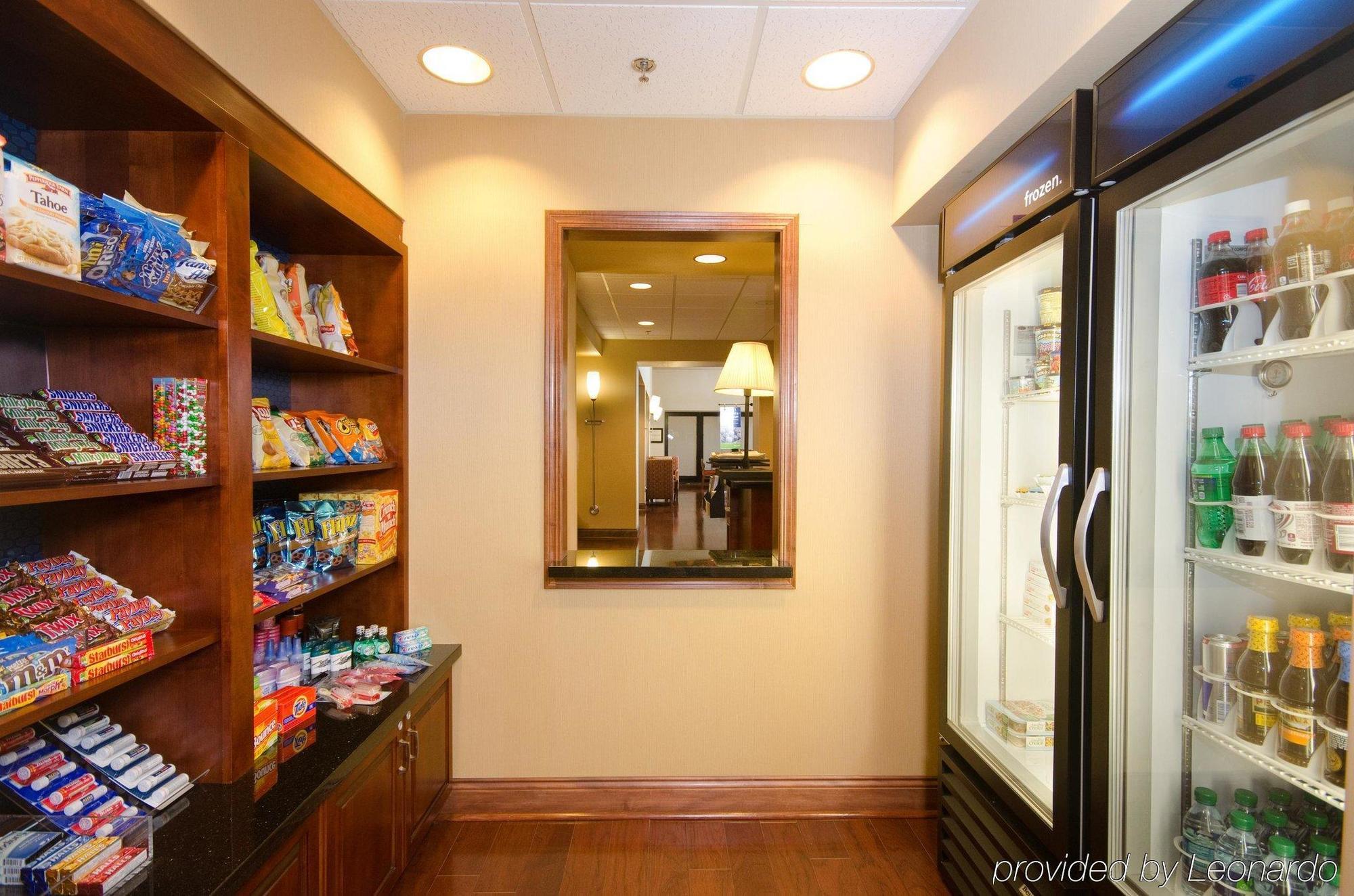 Hampton Inn & Suites Wichita-Northeast מראה חיצוני תמונה