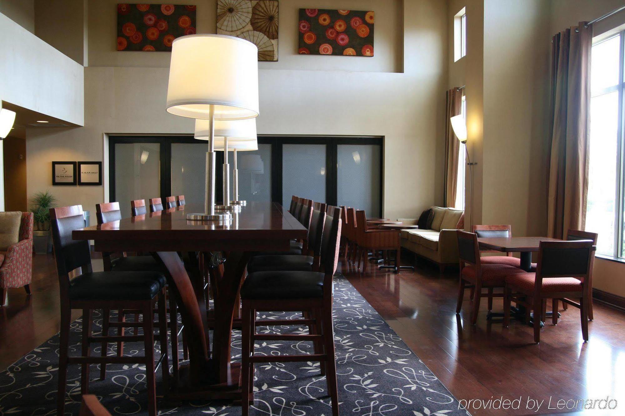 Hampton Inn & Suites Wichita-Northeast מסעדה תמונה