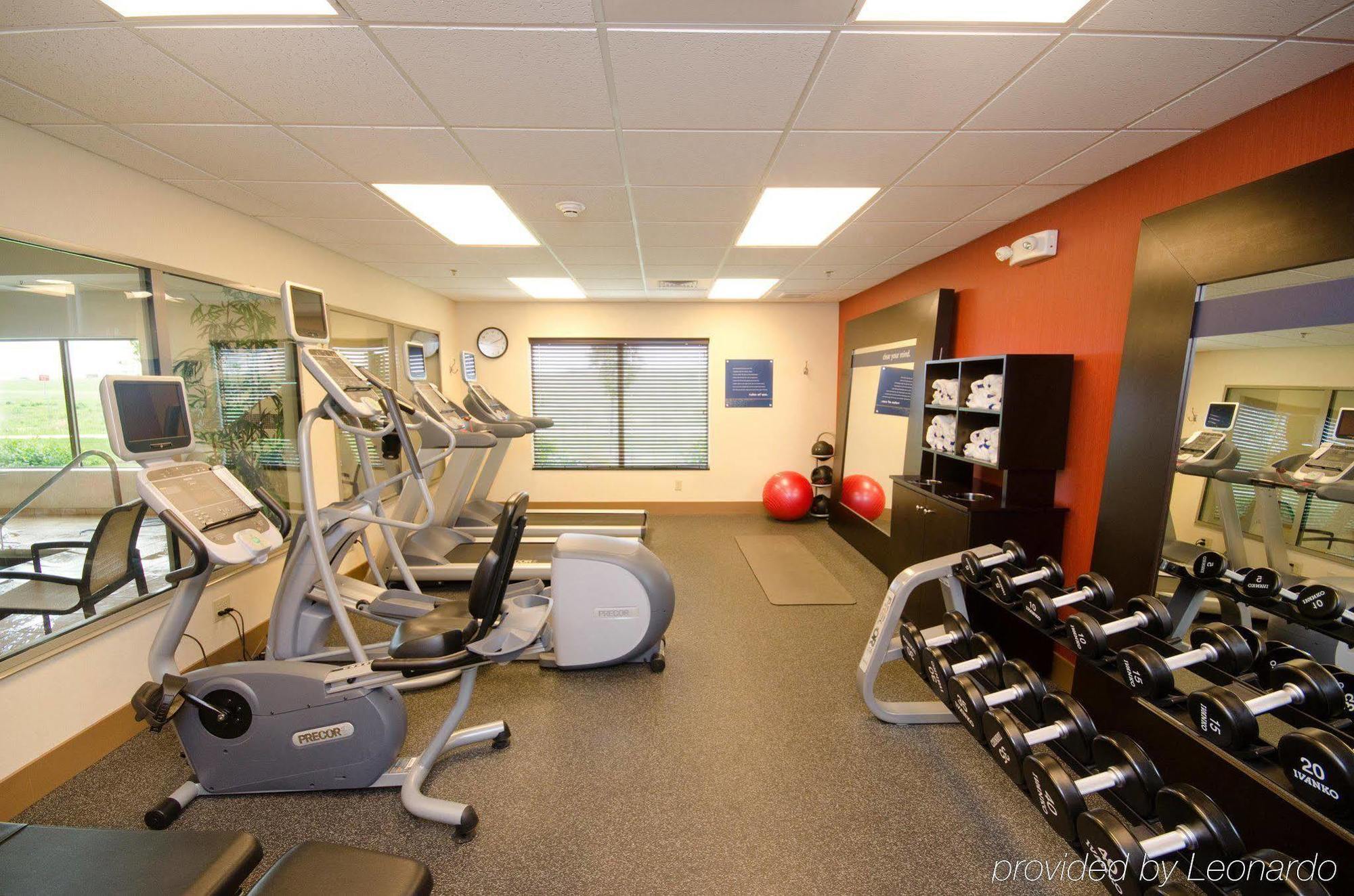 Hampton Inn & Suites Wichita-Northeast מתקנים תמונה
